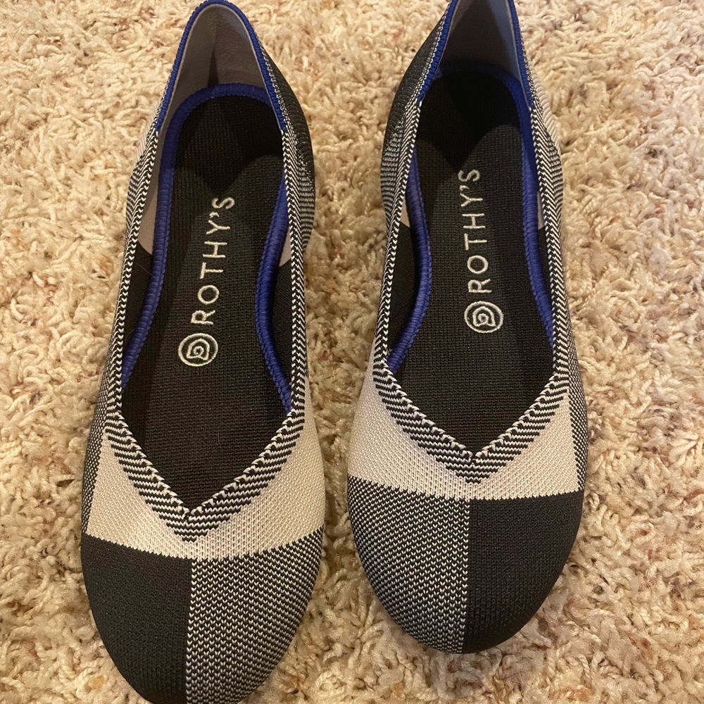 Twice worn Rothy’s 8.5